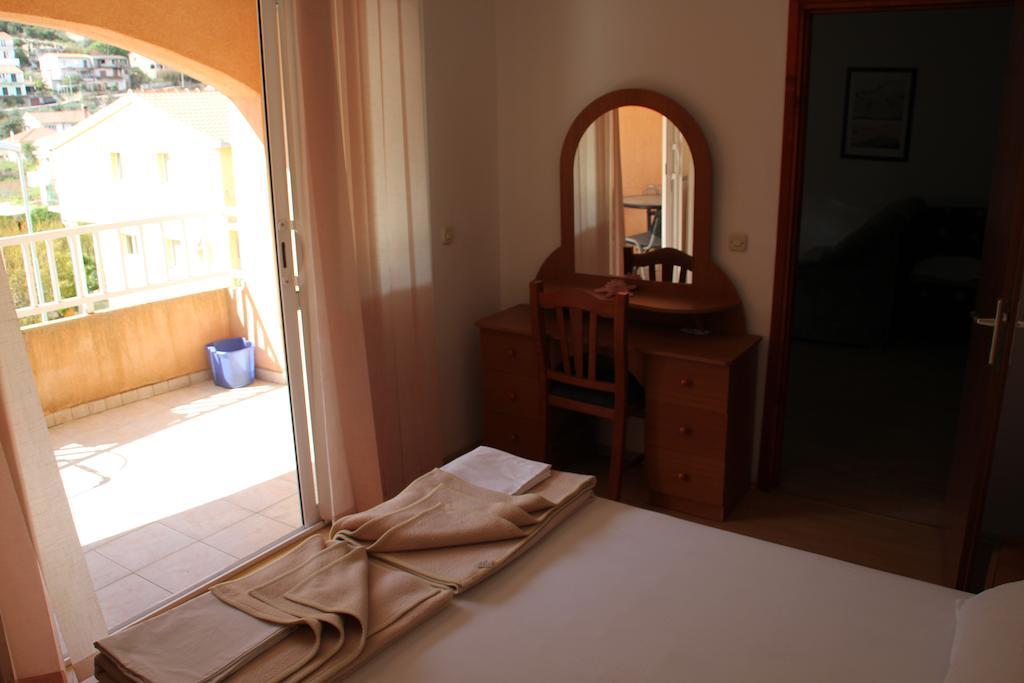 Guest House Katic Trpanj Ruang foto