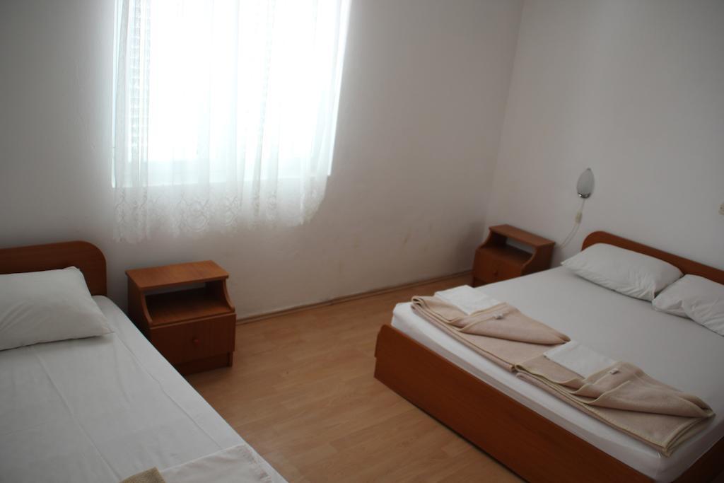 Guest House Katic Trpanj Ruang foto