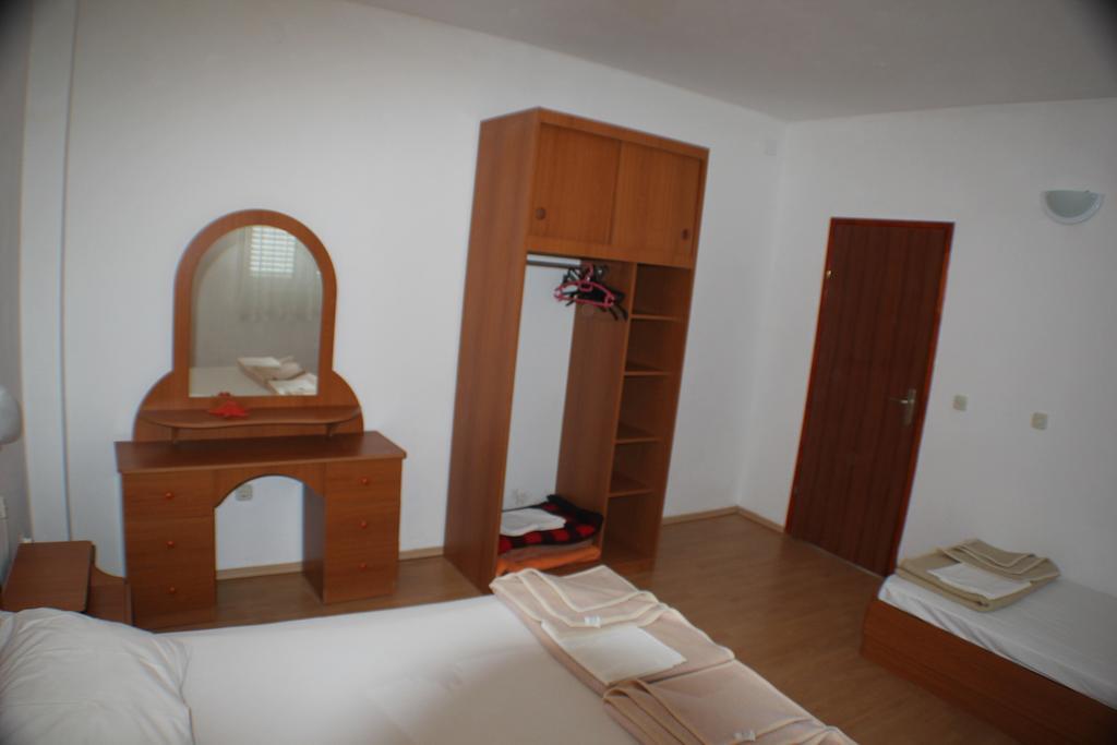 Guest House Katic Trpanj Ruang foto